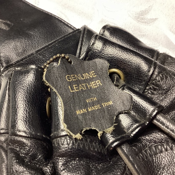 Black 100% Leather Backpack SMALLER SIZED. ITALY - Picture 5 of 6